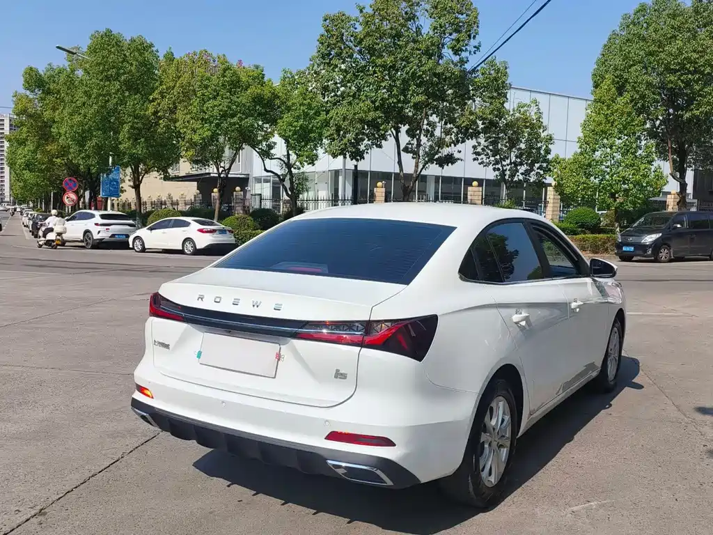 Roewe i5 — миниатюра 9