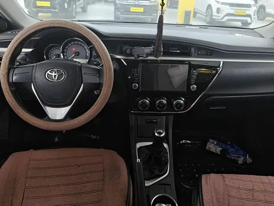 Toyota Corolla — миниатюра 12