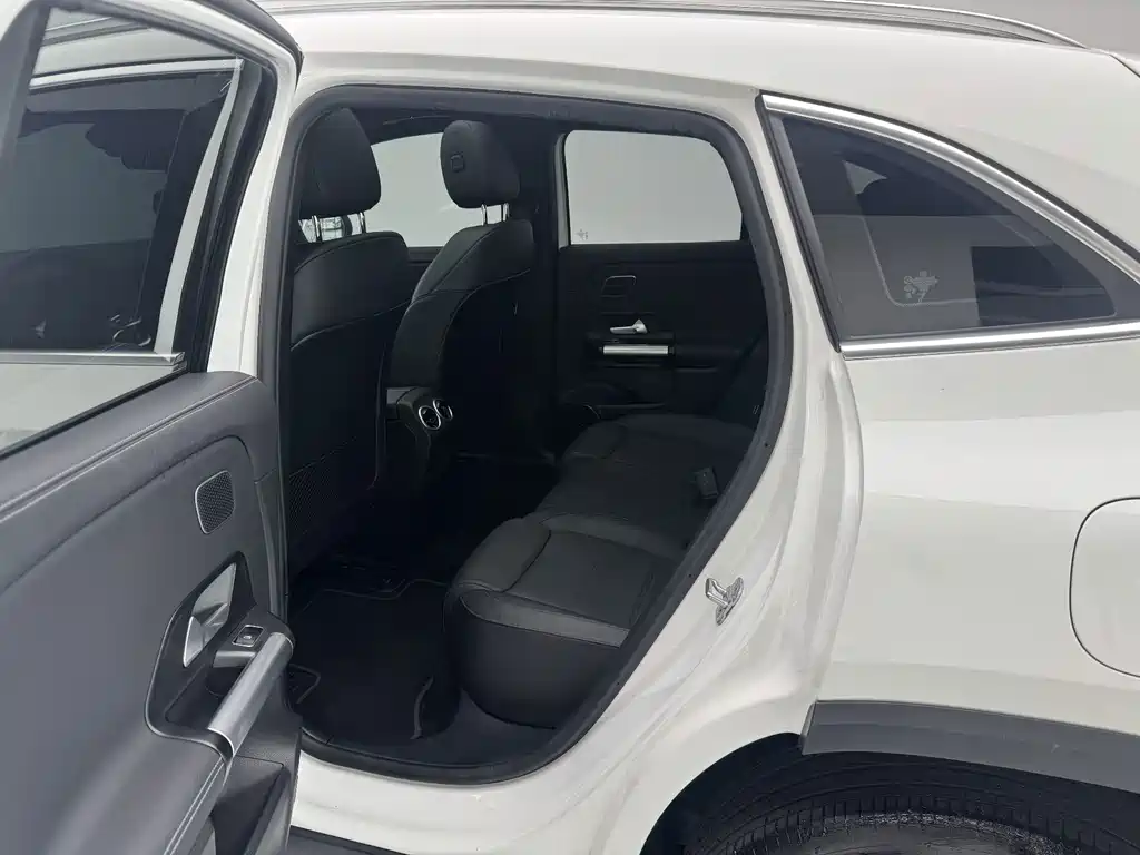 Mercedes-Benz EQA — миниатюра 10