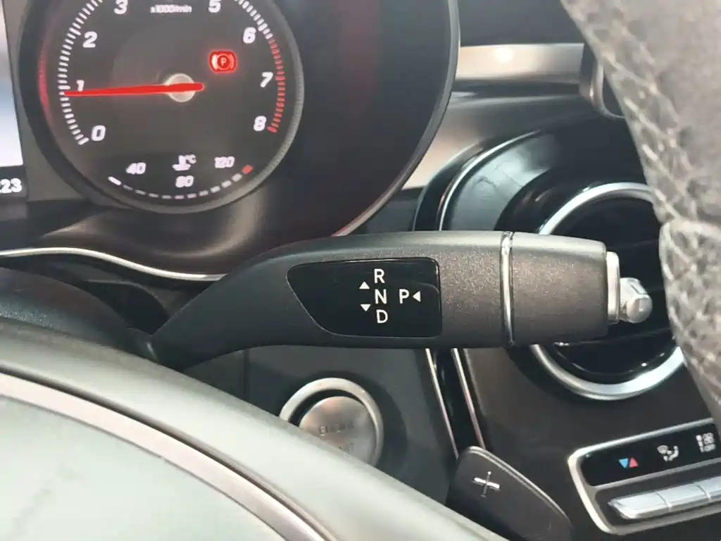 Mercedes-Benz C-Class — миниатюра 14