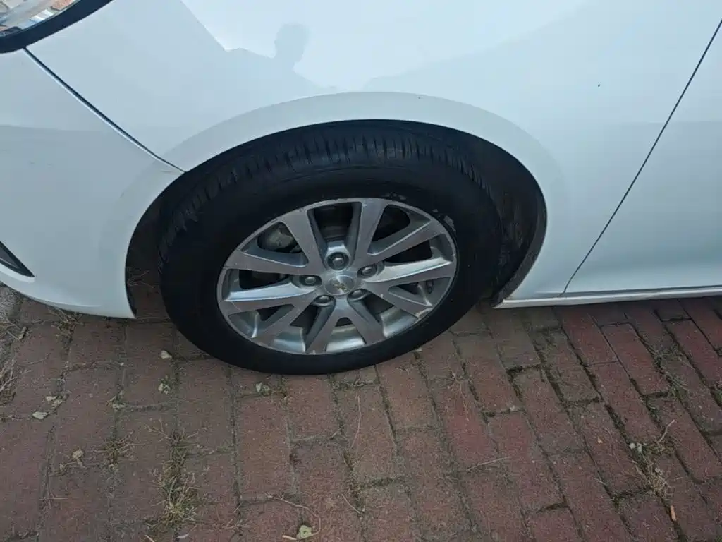Chevrolet Malibu — миниатюра 23