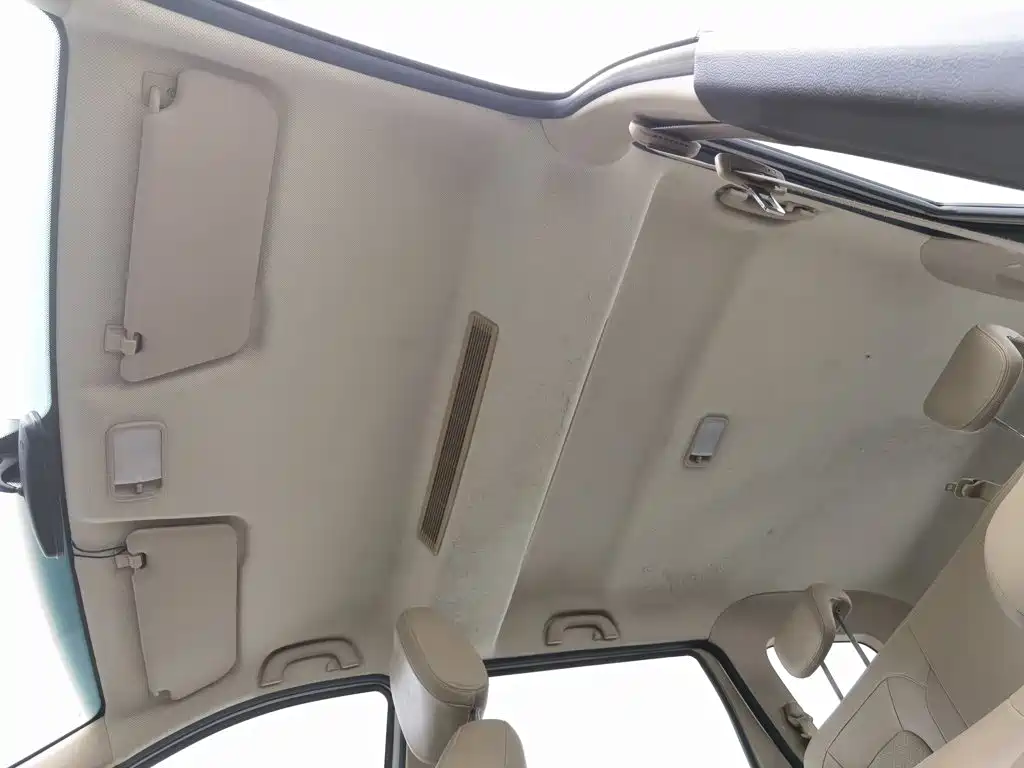 Wuling Hongguang — миниатюра 14