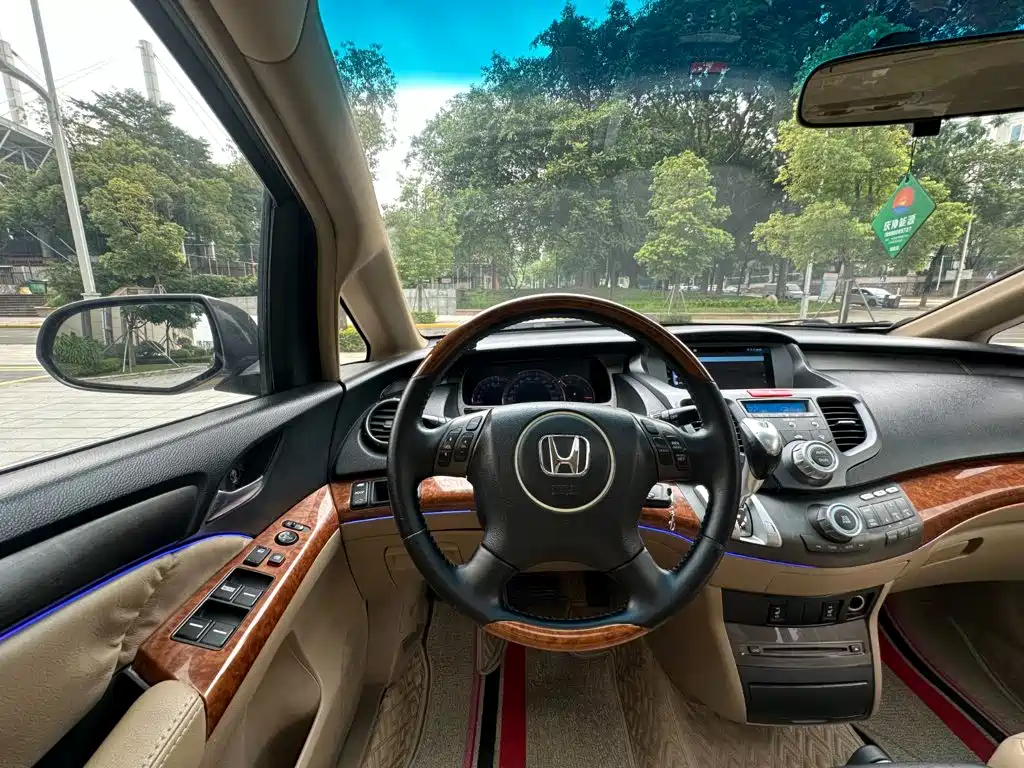 Honda Odyssey — миниатюра 10