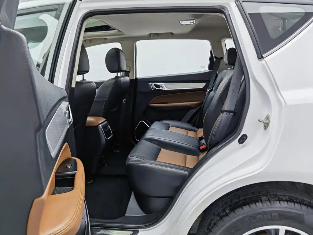 Geely Vision X6 — миниатюра 15