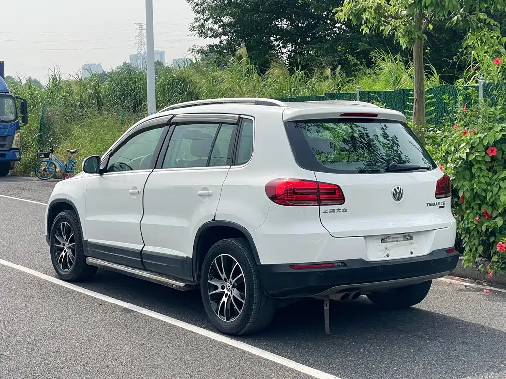 Volkswagen Tiguan — миниатюра 7