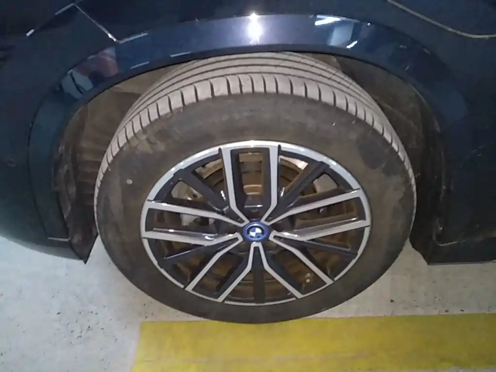 BMW iX1 — миниатюра 23