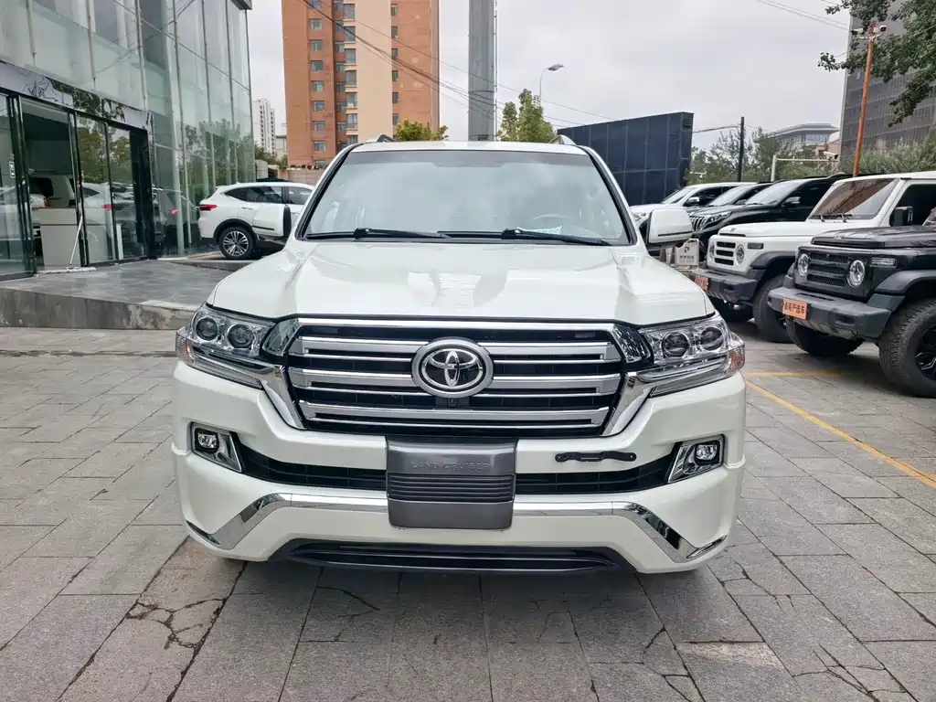 Toyota Land Cruiser — миниатюра 6