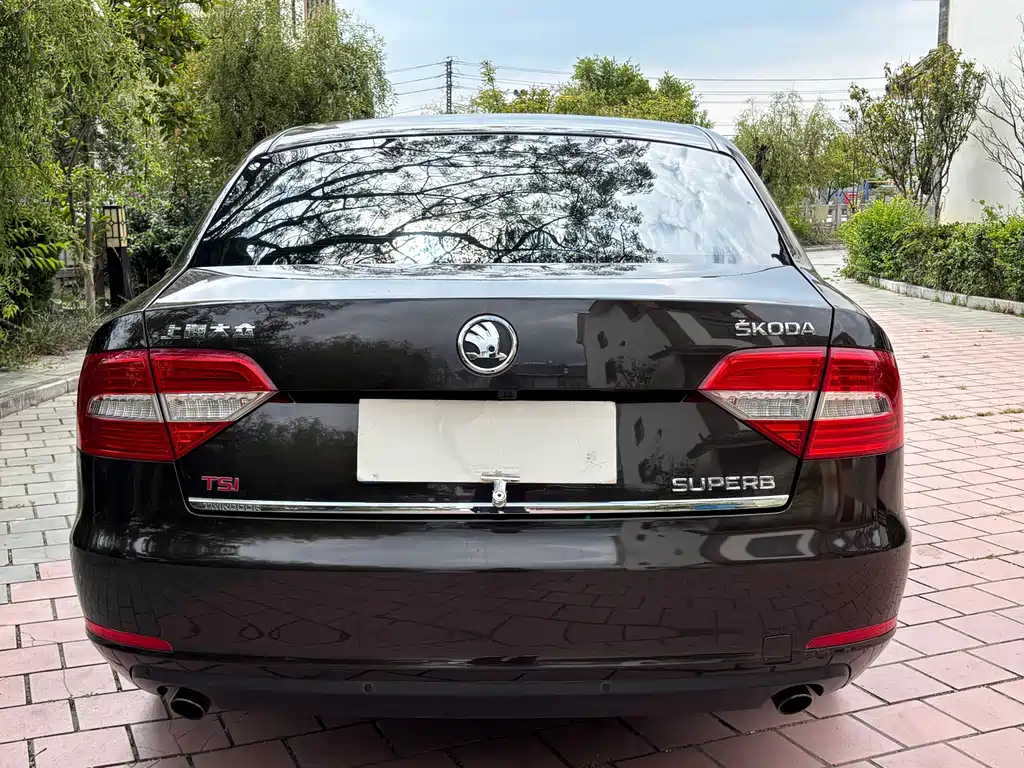 Skoda Superb — миниатюра 17