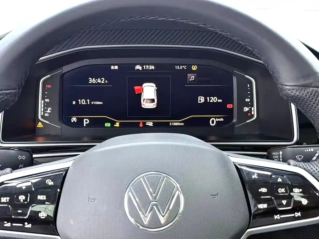 Volkswagen Tiguan L — миниатюра 8