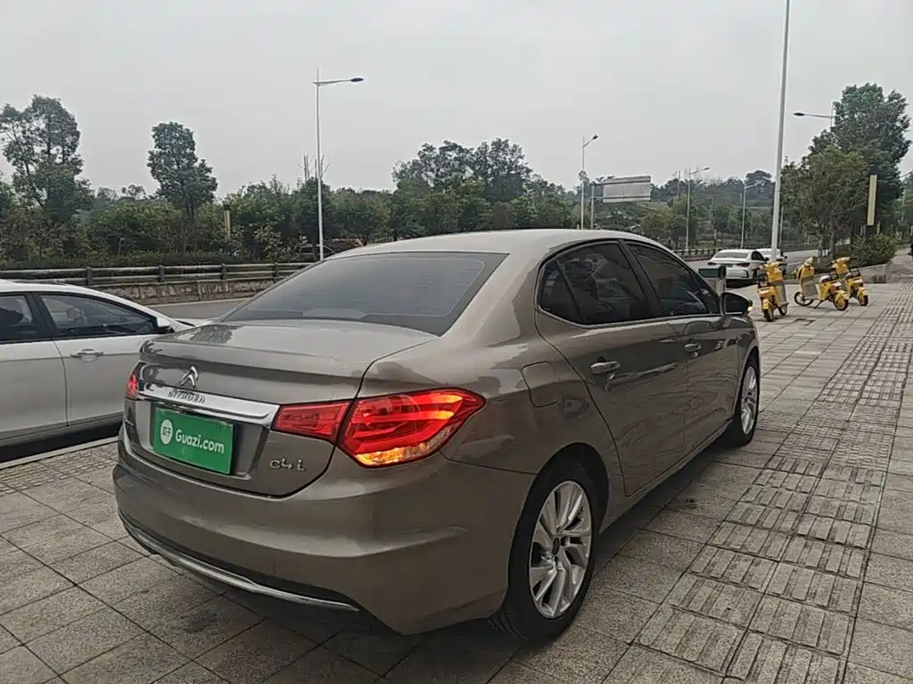 Citroen C4L — миниатюра 7