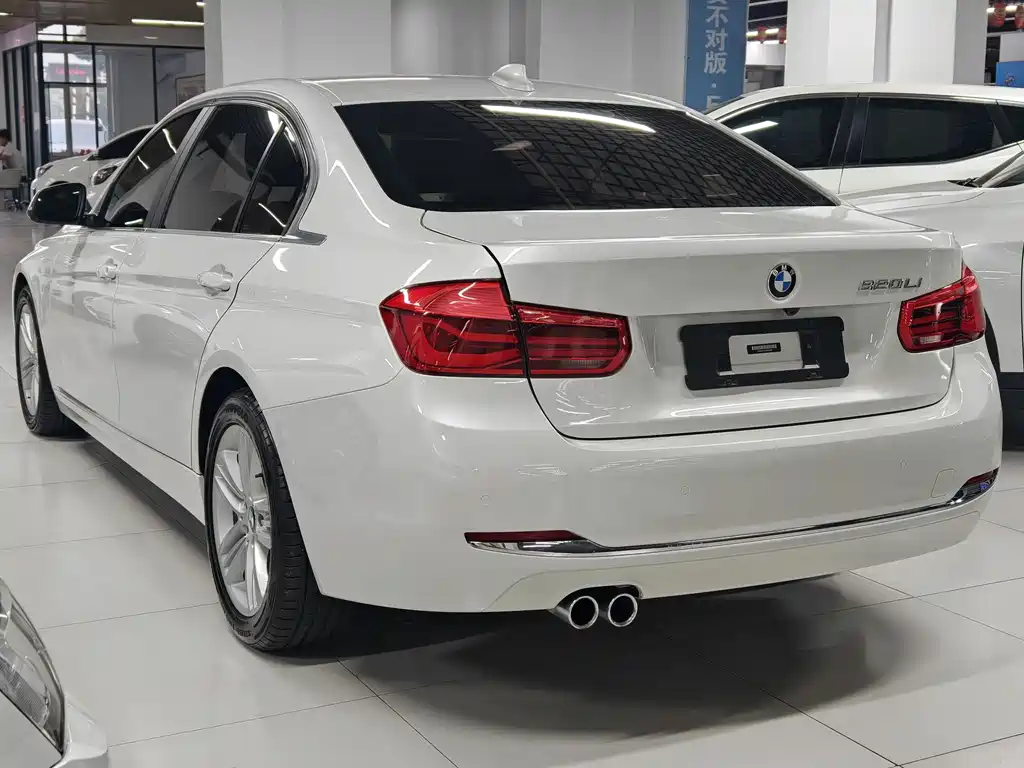 BMW 3 Series — миниатюра 4