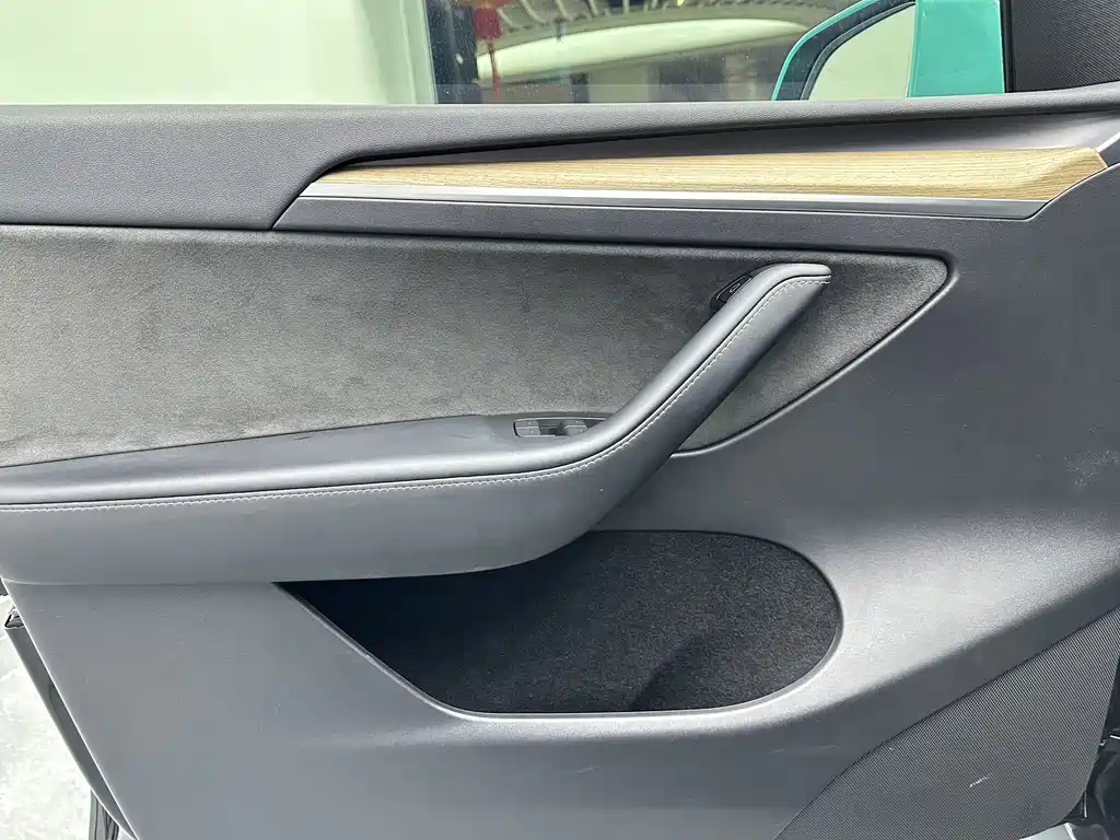 Tesla Model Y — фотографии объявления, Фото 24