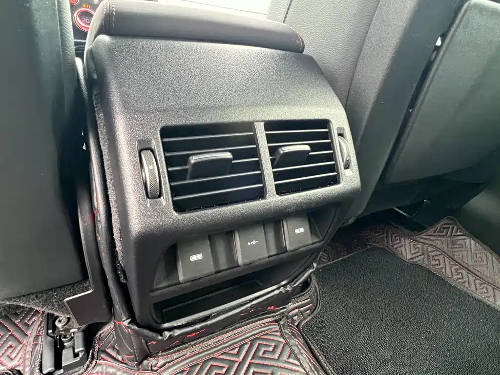 LAND ROVER DISCOVER SPORTS