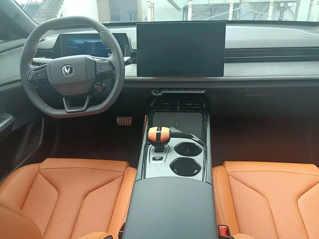 Changan UNI-V — миниатюра 4