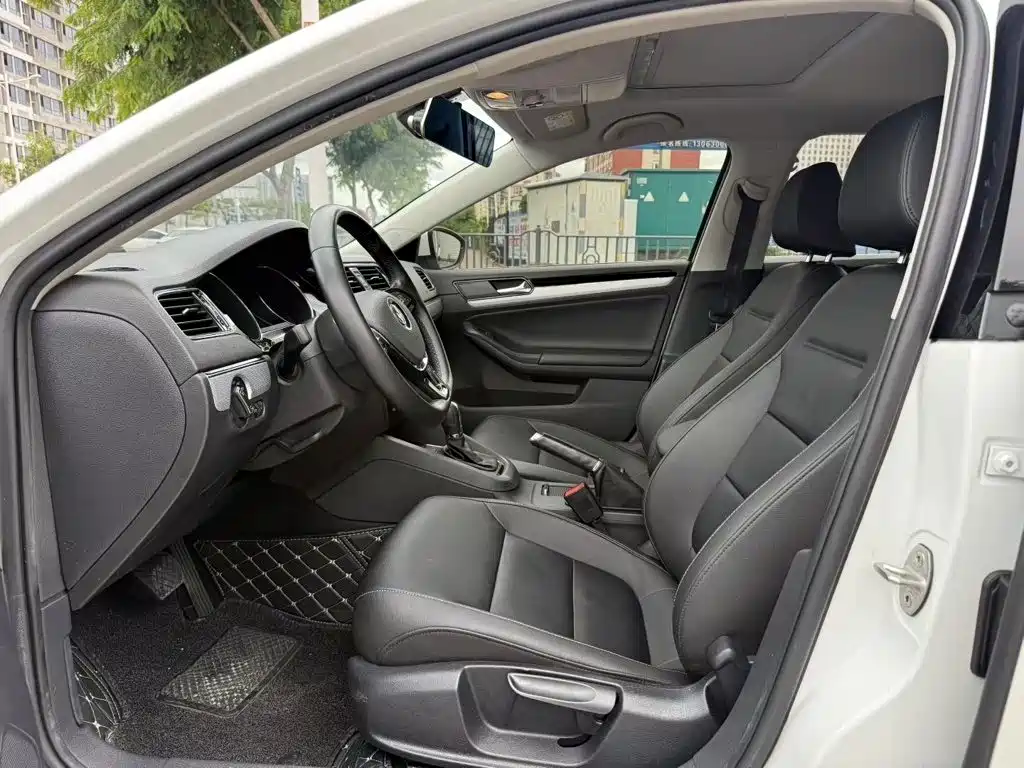 Volkswagen Sagitar — миниатюра 4