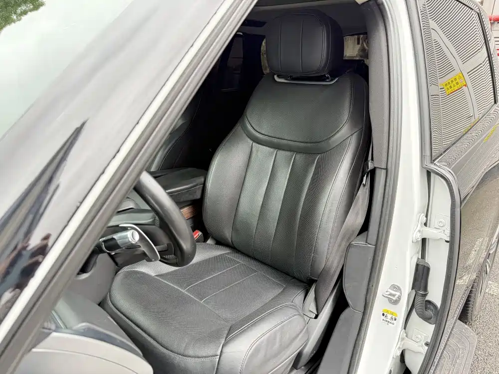 Land Rover Range Rover — миниатюра 5