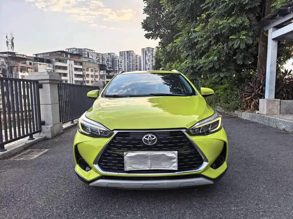 Toyota Yaris L — миниатюра 2
