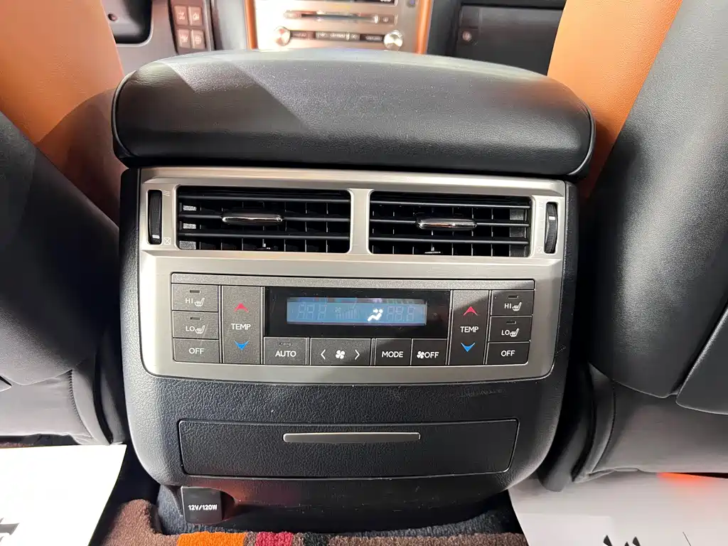 Lexus LX — миниатюра 26