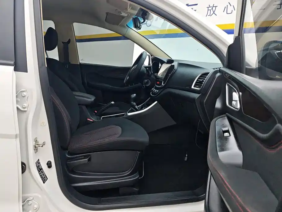 Baojun 560 — миниатюра 8