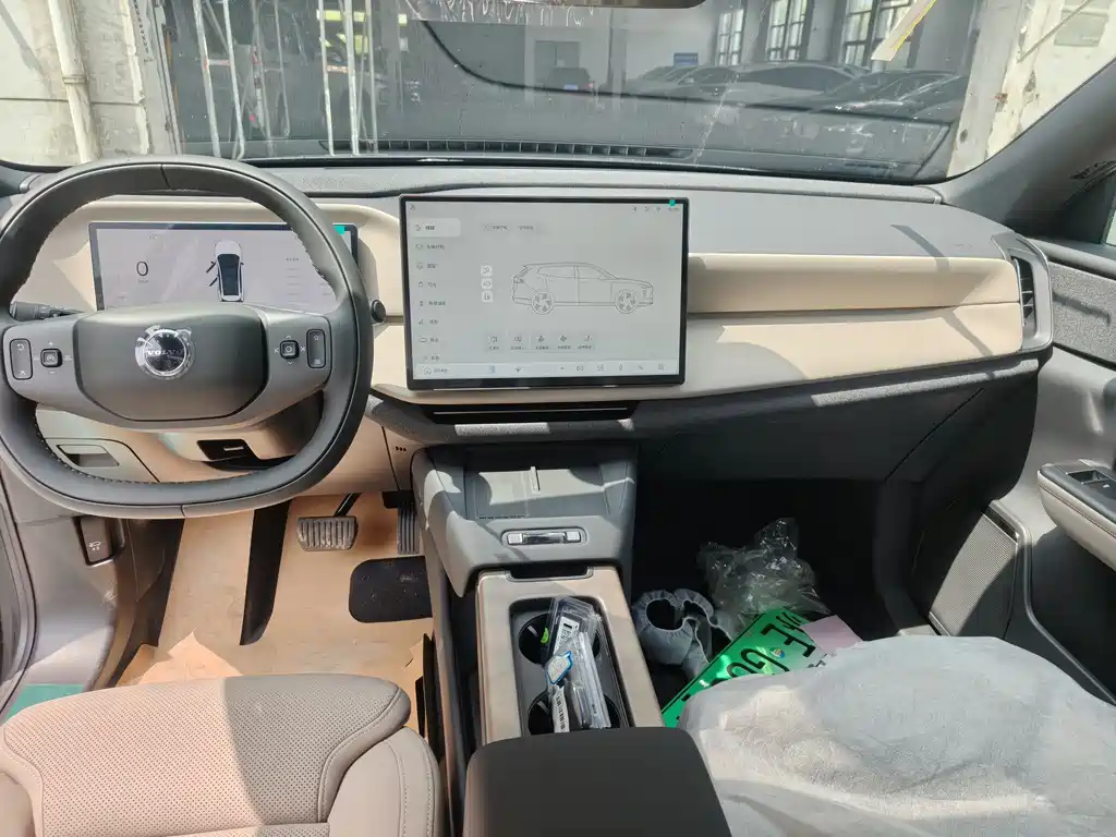 Volvo XC70 2026 Plus