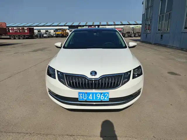 SKODA OCTAVIA 2020