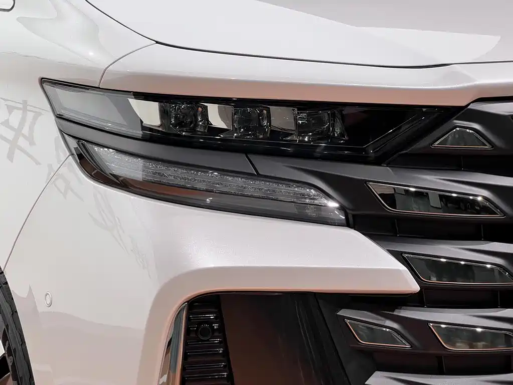 Toyota Vellfire — миниатюра 7