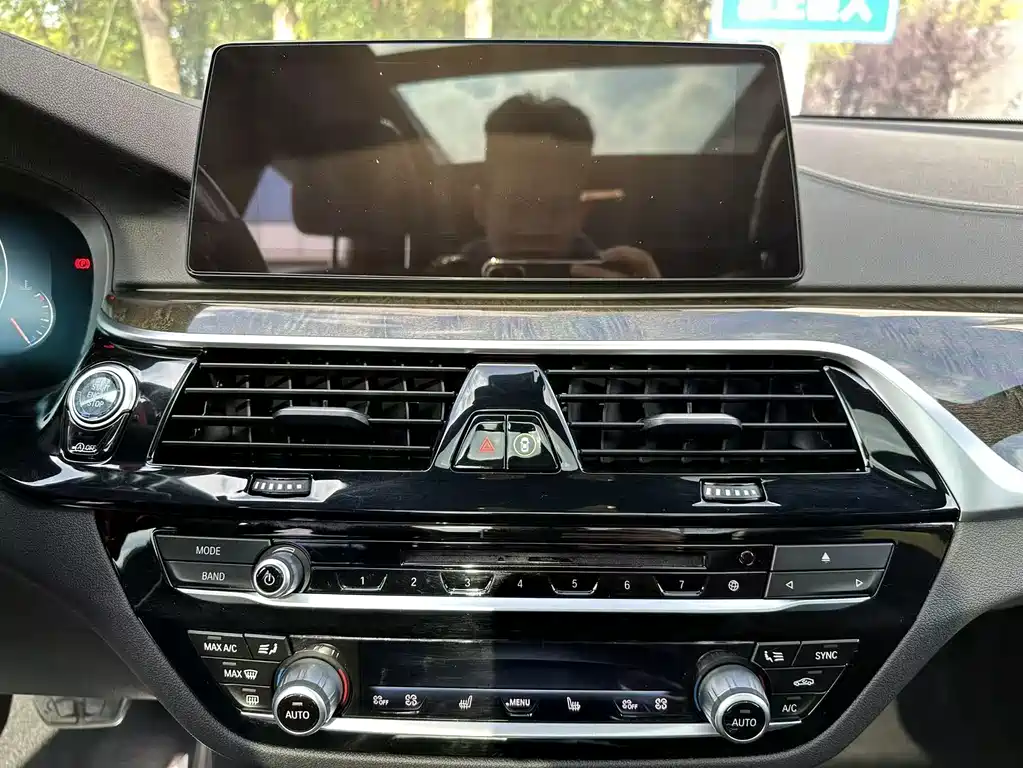 BMW 6 Series GT — миниатюра 13
