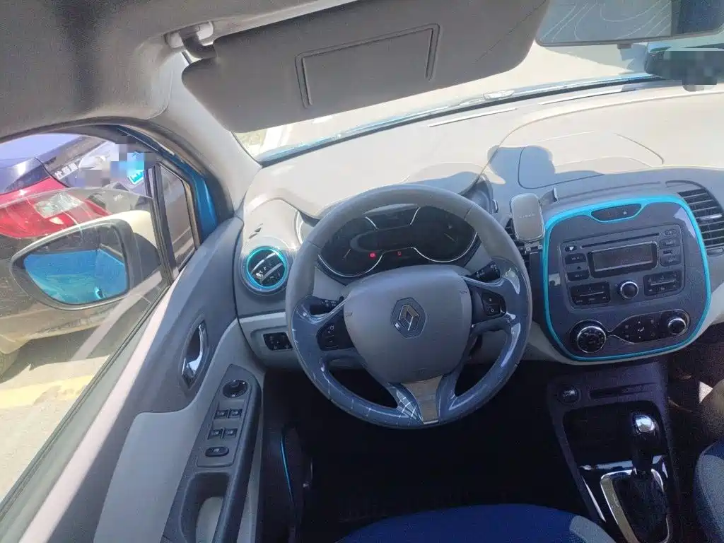 Renault Captur — миниатюра 7