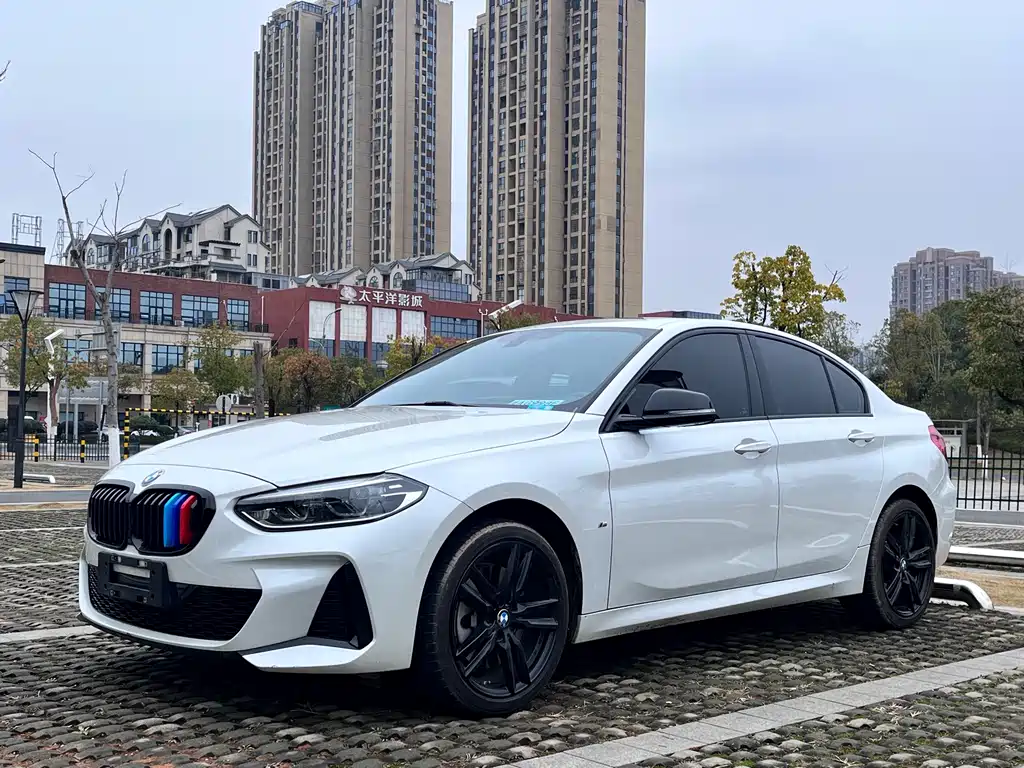 BMW 1 Series 2023