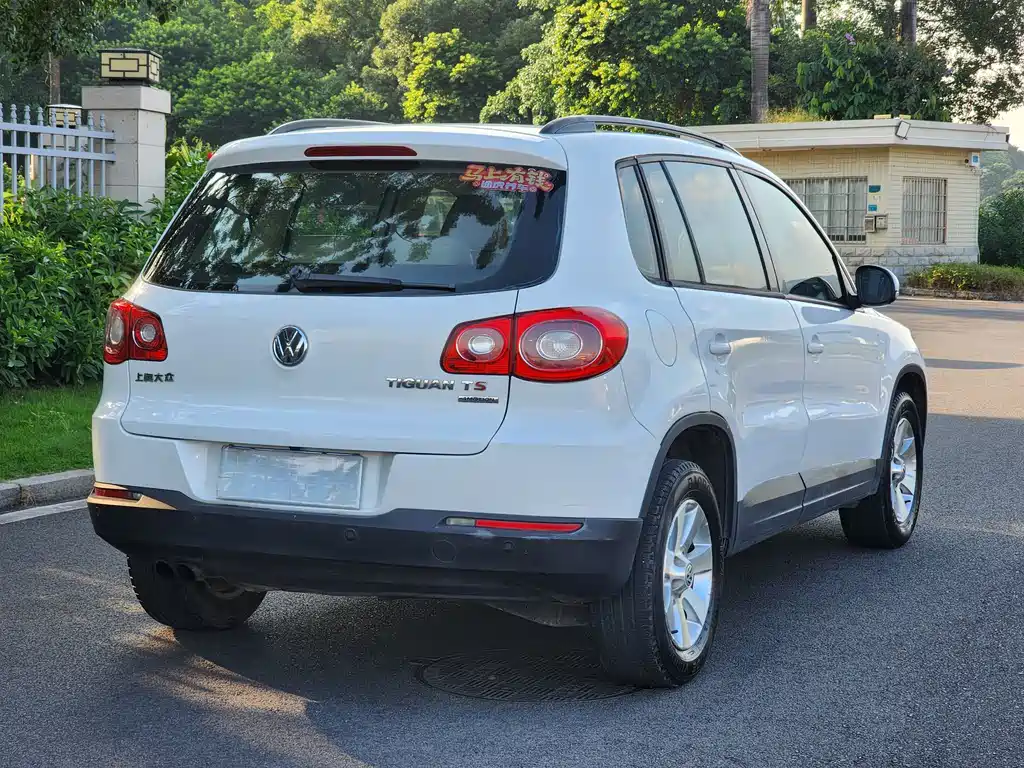 Volkswagen Tiguan — миниатюра 5