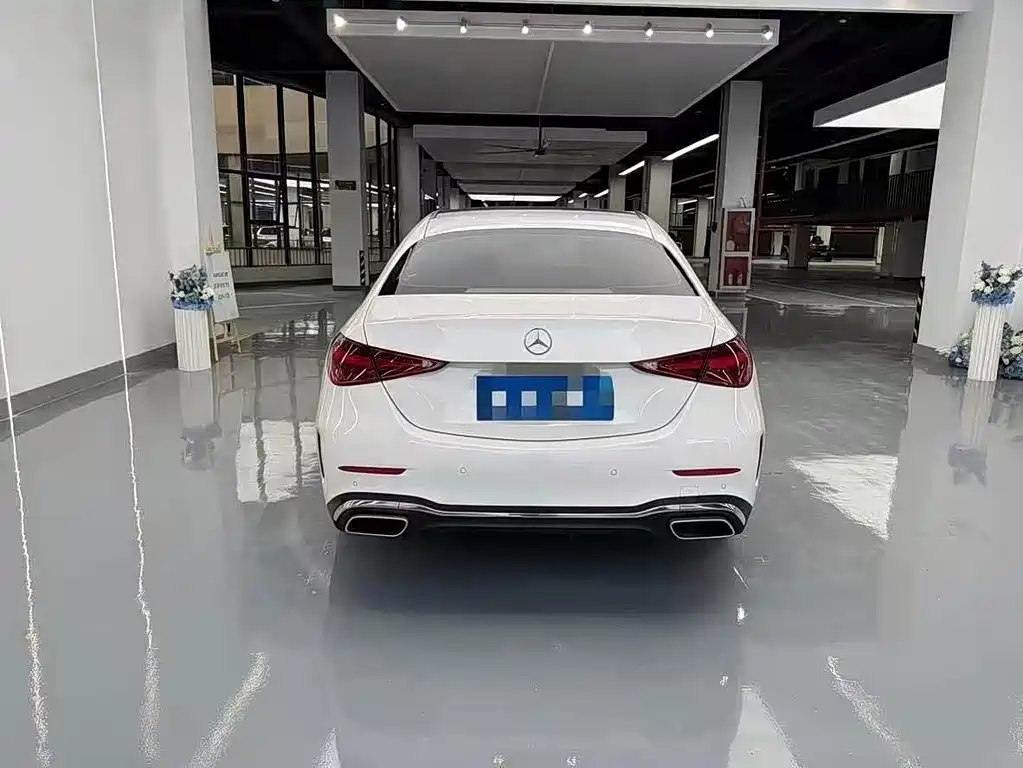 Mercedes-Benz C-Class — миниатюра 15