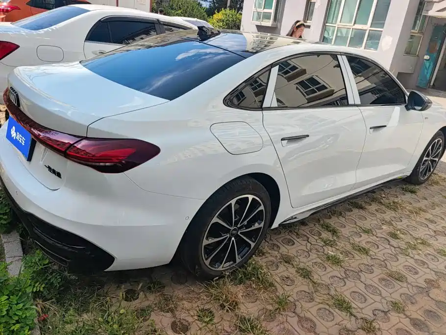Audi A5L — миниатюра 3
