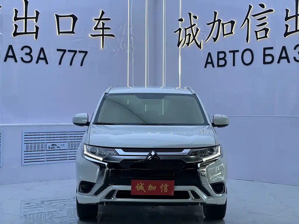 Mitsubishi Outlander — миниатюра 2