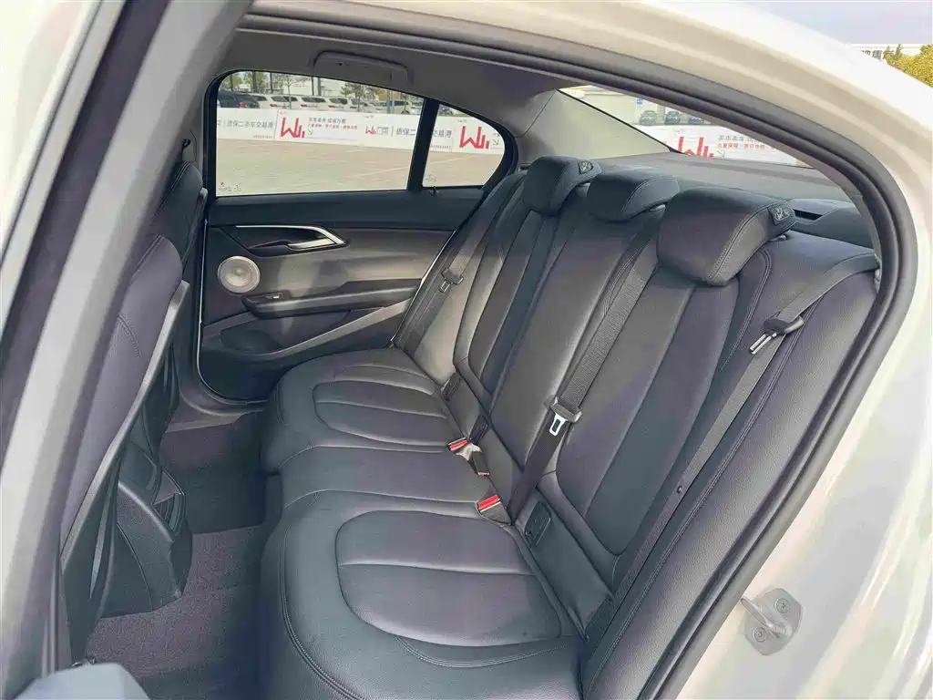 BMW 1 Series — миниатюра 10