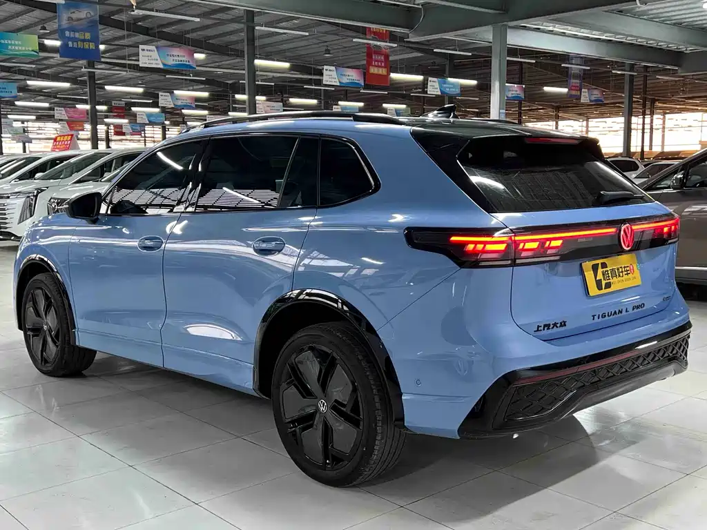 Volkswagen Tiguan L — миниатюра 24
