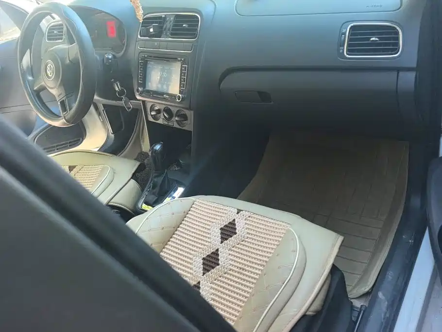 Volkswagen Polo — миниатюра 8