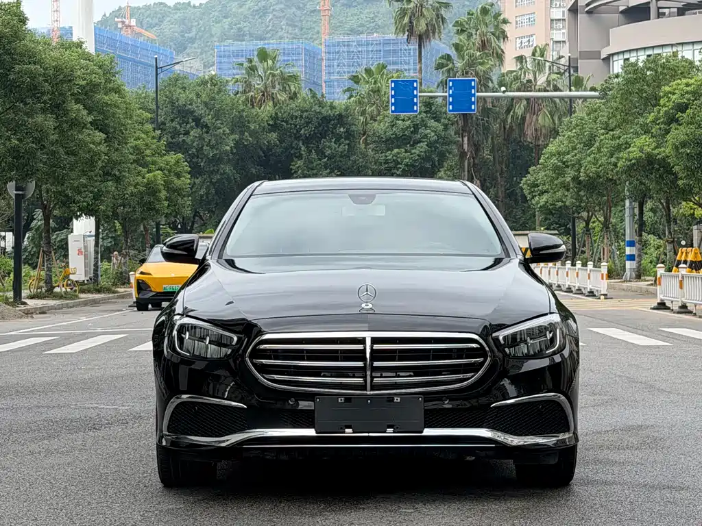 Mercedes-Benz E-Class E 2018 E 300 L Fashion