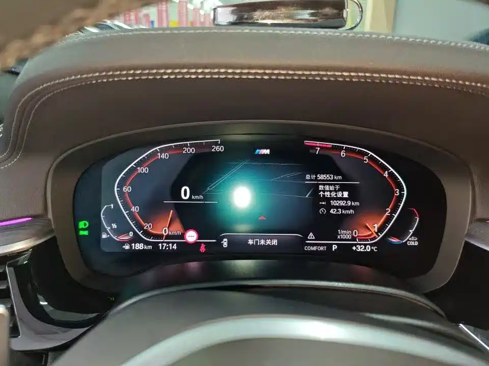 BMW 5 Series — миниатюра 7