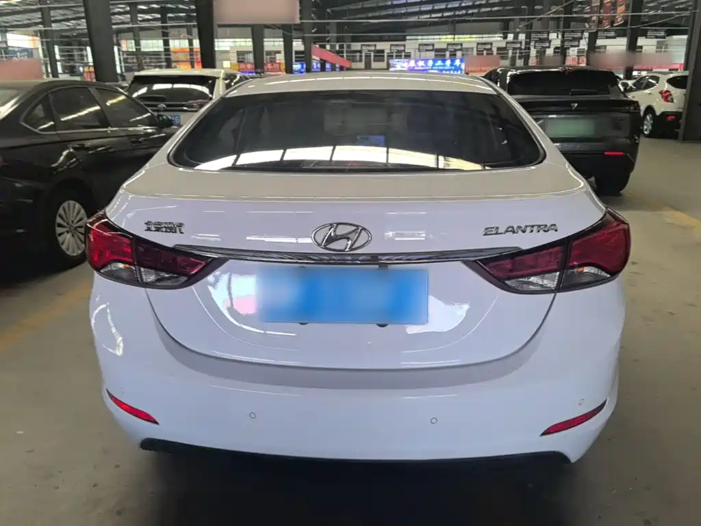Hyundai Elantra Langdong — миниатюра 6