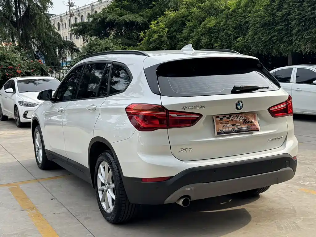 BMW X1 — миниатюра 4