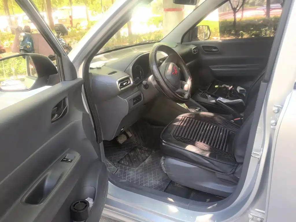 Wuling Hongguang EV — миниатюра 14