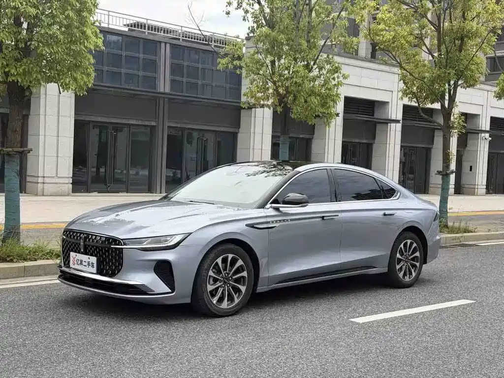 Lincoln Z 2023