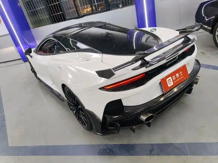 McLaren GT — миниатюра 8