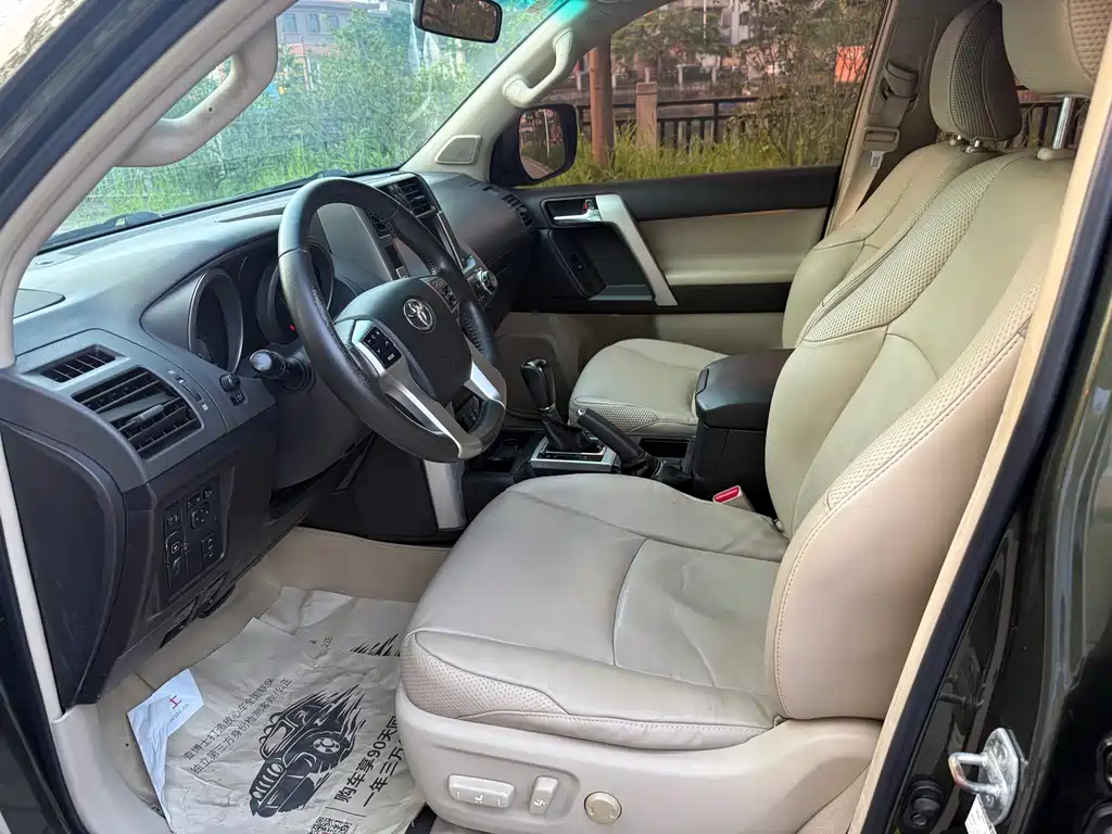 Toyota Land Cruiser Prado 2010 4.0L AT TX-L