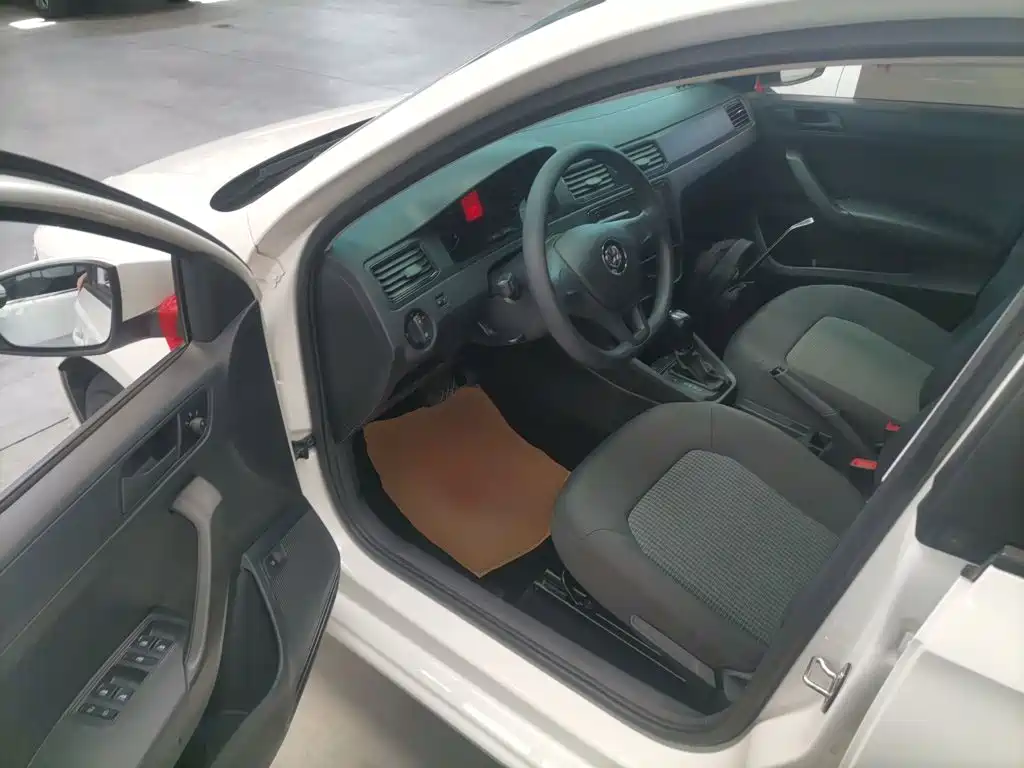Volkswagen Santana — миниатюра 16
