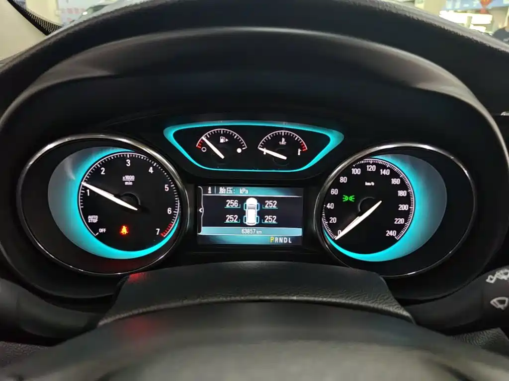 Buick Envision Plus — миниатюра 12
