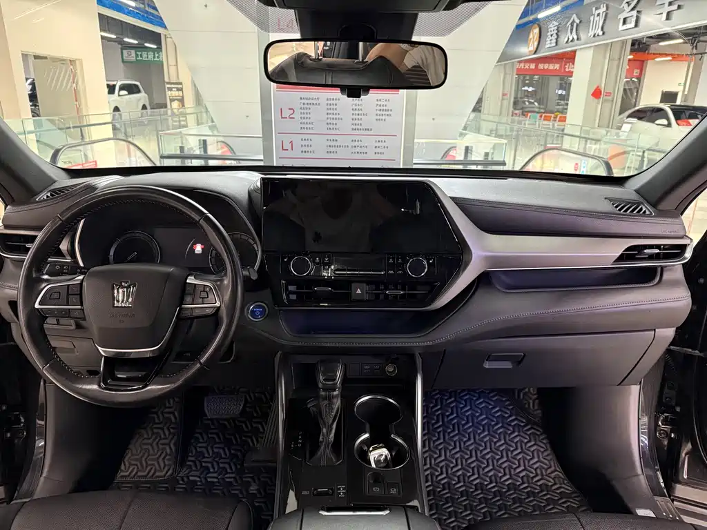 Toyota Crown Kluger — миниатюра 5