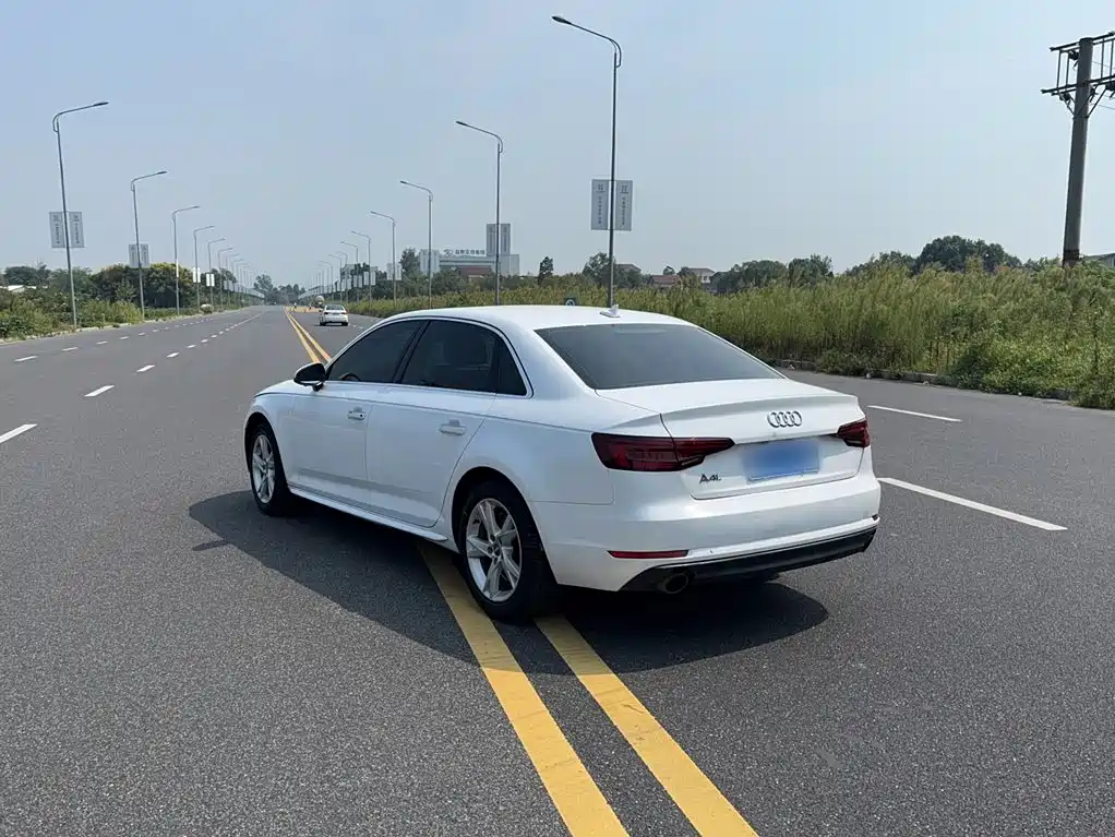 Audi A4L — миниатюра 7
