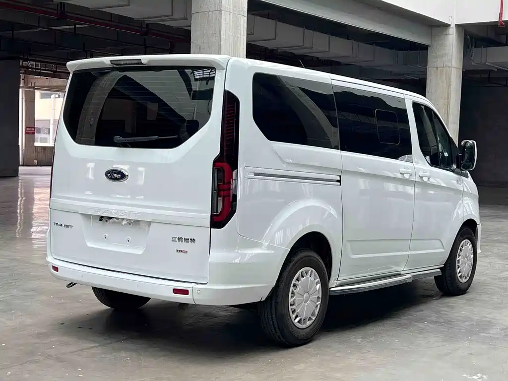 Ford Transit — миниатюра 3