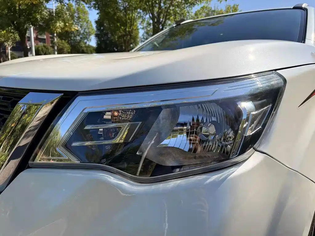 Nissan Terra — миниатюра 19